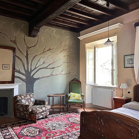 Castello Di Coazzolo Bed & Breakfast เนเว ห้อง รูปภาพ