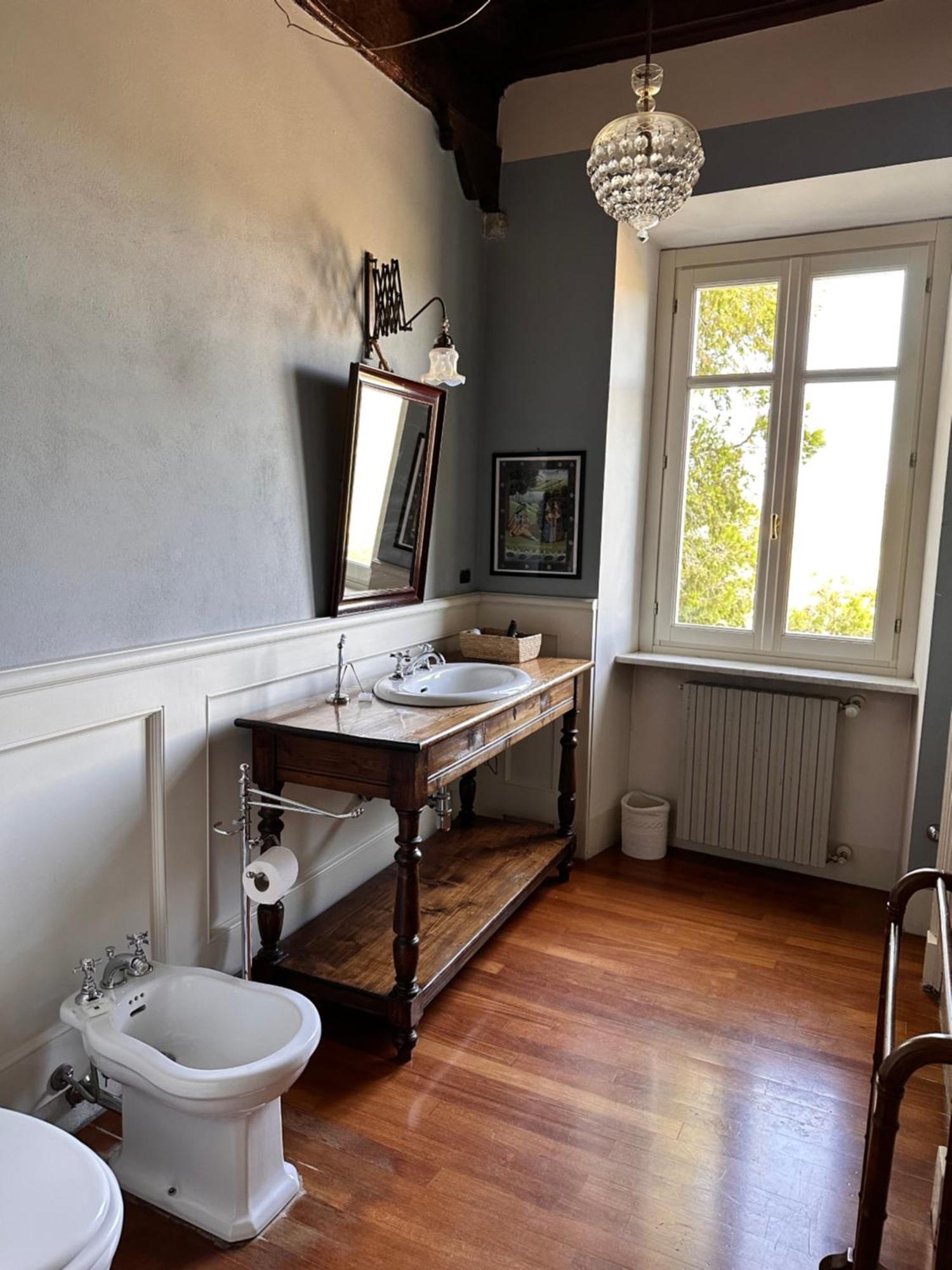 Castello Di Coazzolo Bed & Breakfast เนเว ภายนอก รูปภาพ