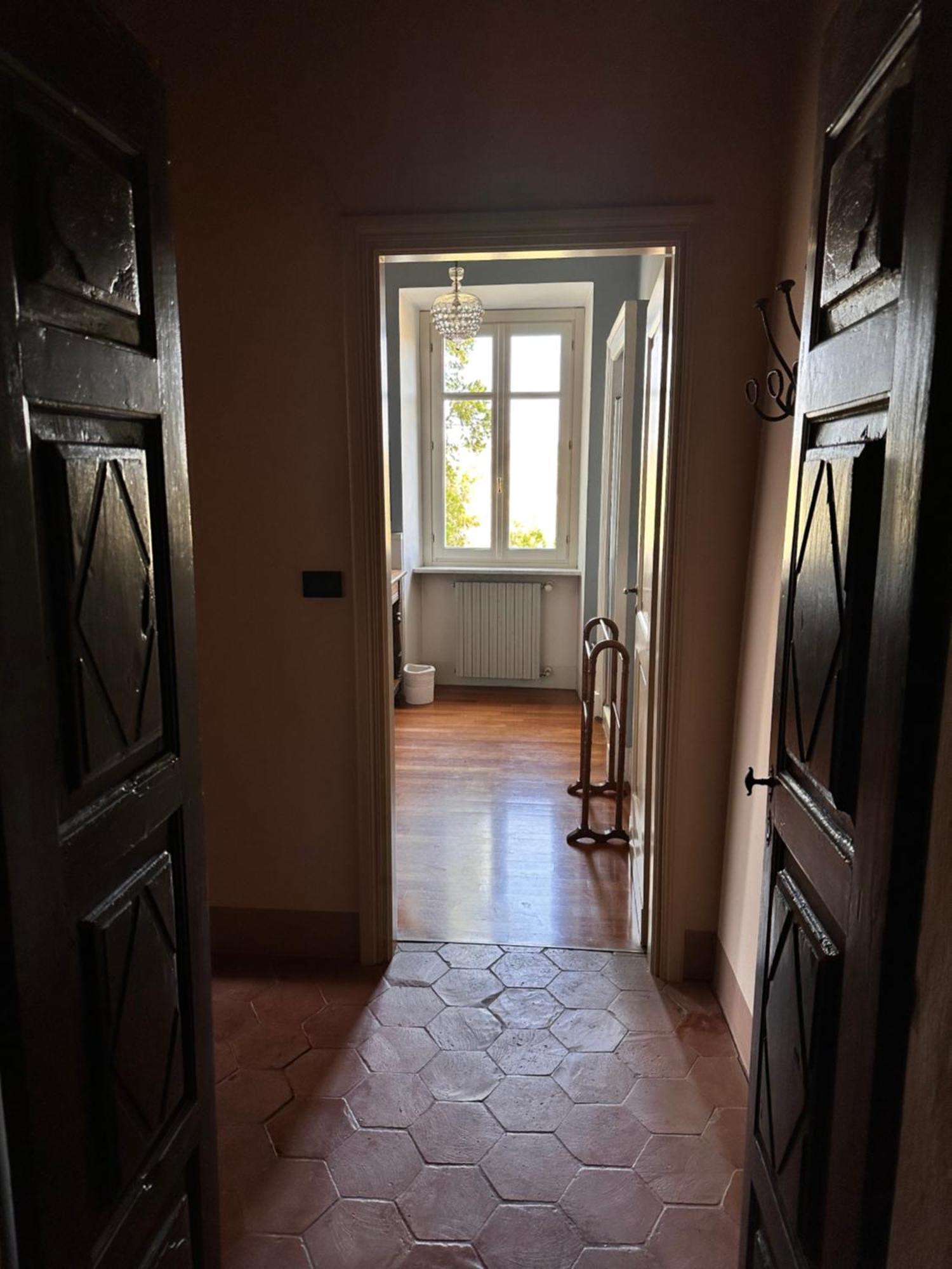 Castello Di Coazzolo Bed & Breakfast เนเว ภายนอก รูปภาพ