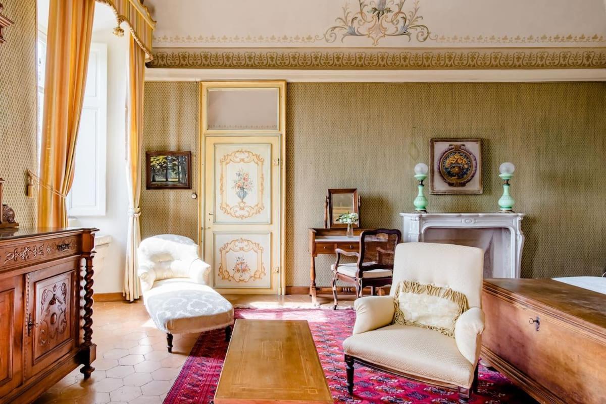 Castello Di Coazzolo Bed & Breakfast เนเว ห้อง รูปภาพ