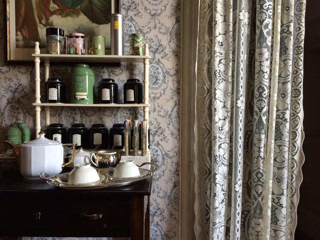 Castello Di Coazzolo Bed & Breakfast เนเว ภายนอก รูปภาพ