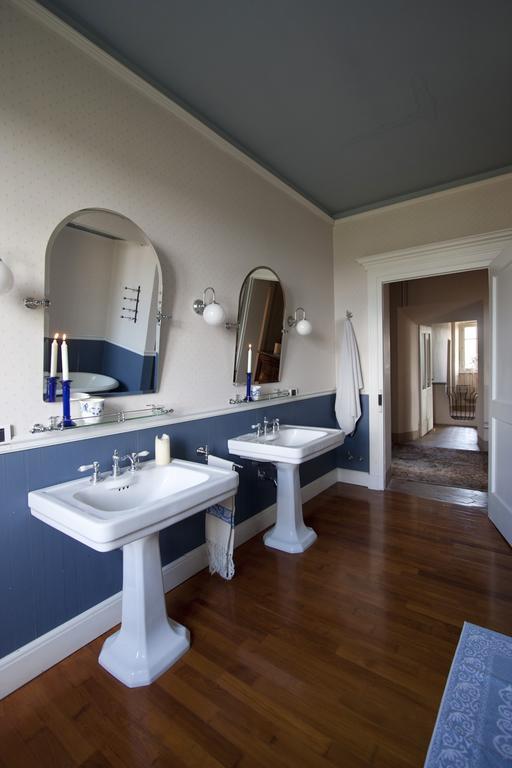 Castello Di Coazzolo Bed & Breakfast เนเว ห้อง รูปภาพ